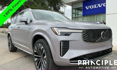 2026 Volvo XC90 Plus Bright