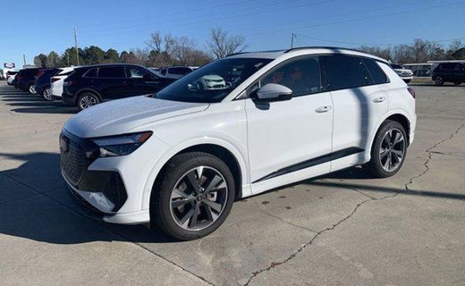 2023 Audi Q4 Premium Plus