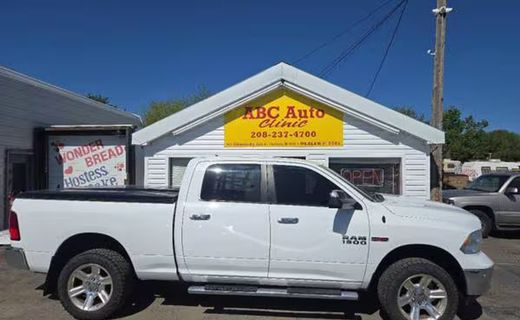 2016 Ram 1500 SLT