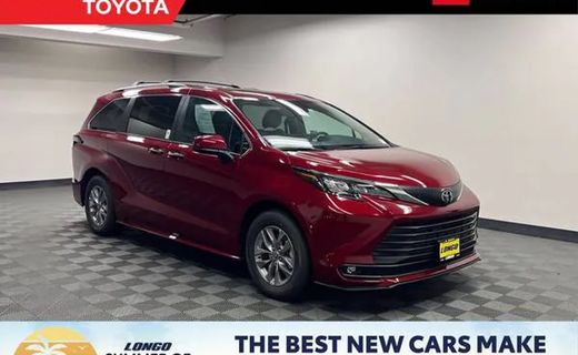 2026 Toyota Sienna XLE
