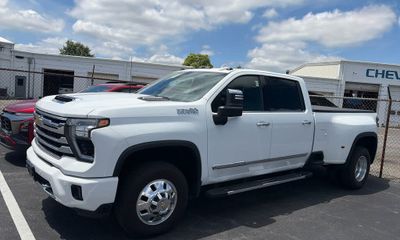 2024 Chevrolet Silverado HD High Country