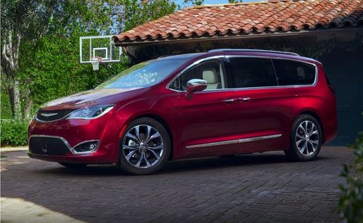 2018 Chrysler Pacifica Touring L Plus