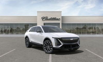 2024 Cadillac Lyriq Sport 3