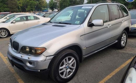 2005 BMW X5 3 0I