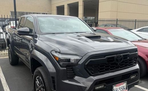 2024 Toyota Tacoma TRD