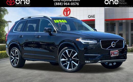 2019 Volvo XC90 Momentum