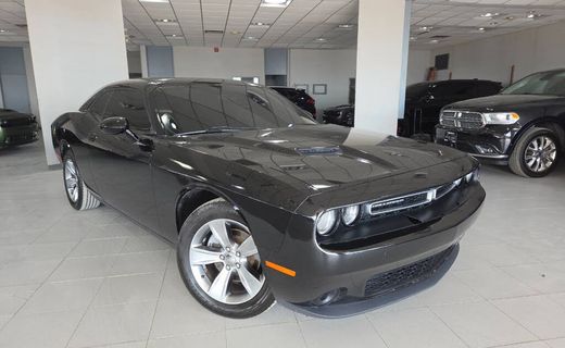2015 Dodge Challenger SXT