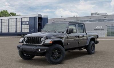 2026 Jeep Gladiator Sport