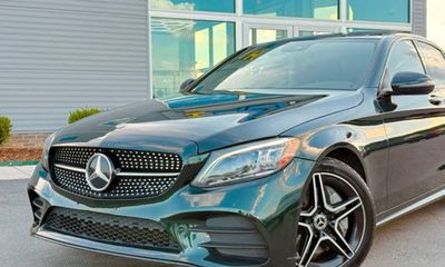 2019 Mercedes-Benz C-Class C300 4M