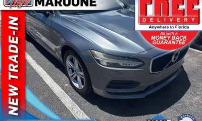 2017 Volvo S90 Momentum