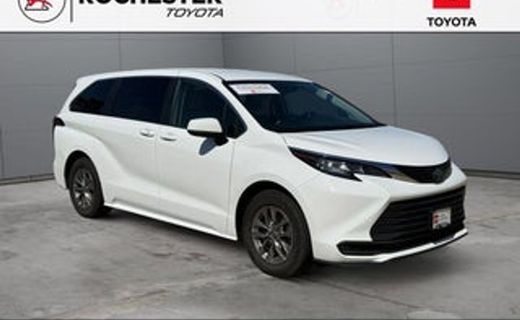 2021 Toyota Sienna XLE