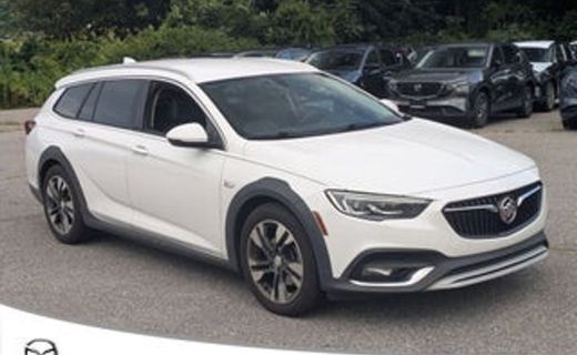 2018 Buick Regal Tourx Essence