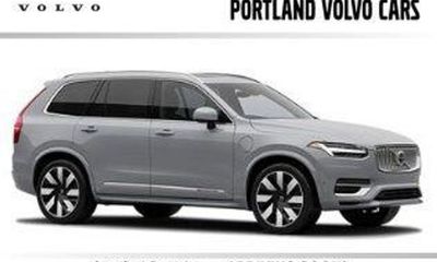 2025 Volvo XC90 Plus Bright