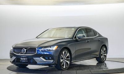 2023 Volvo S60 Ultimate Bright With