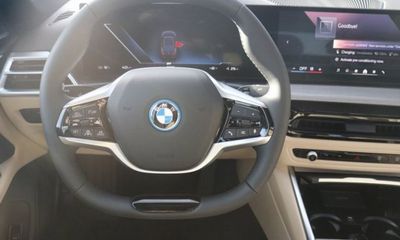2025 BMW I4 eDrive40
