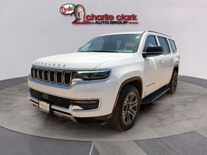 2024 Jeep Wagoneer — a typically priced live listing