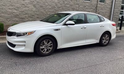 2018 Kia Optima LX