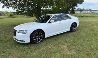 2015 Chrysler 300 300S