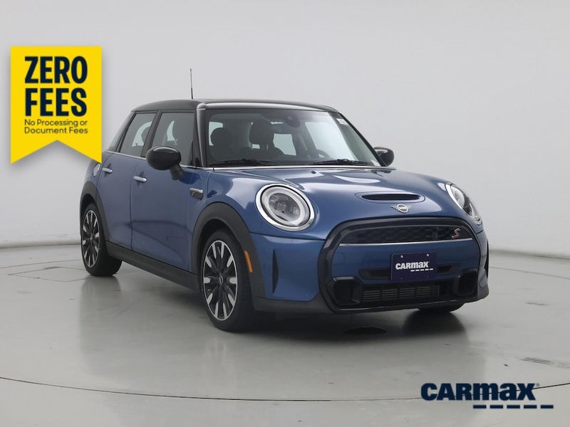 2024 Mini Hardtop — a typically priced live listing