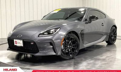 2025 Toyota GR86 Premium