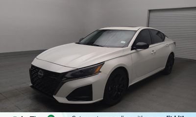 2023 Nissan Altima SR