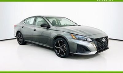 2025 Nissan Altima SR