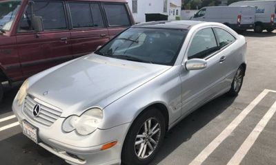 2002 Mercedes-Benz C-Class C230