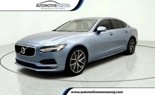 2019 Volvo S90 Momentum