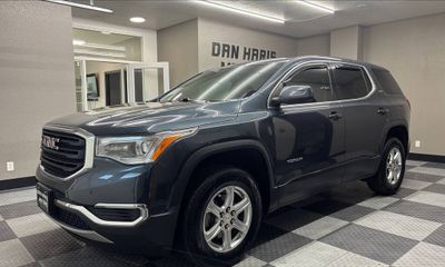 2019 GMC Acadia SLE 1