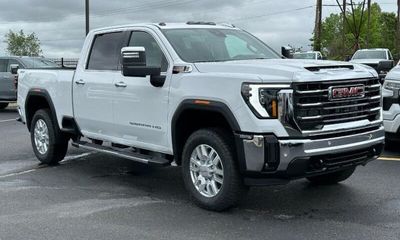 2024 GMC Sierra HD SLT
