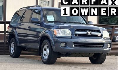 2005 Toyota Sequoia SR5
