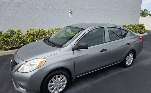 2014 Nissan Versa S
