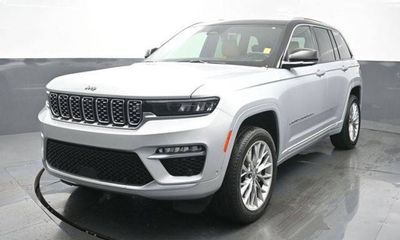 2023 Jeep Grand Cherokee Summit Reserve