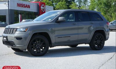 2020 Jeep Grand Cherokee Laredo