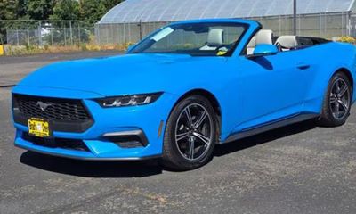 2024 Ford Mustang I4