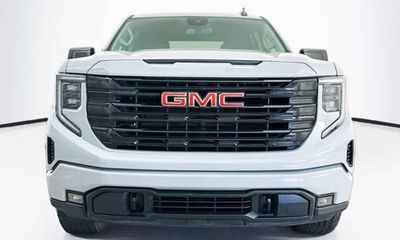 2024 GMC Sierra Elevation L