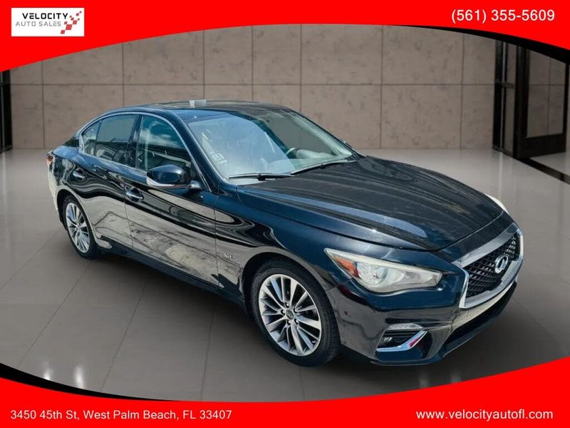 2018 Infiniti Q50 — a typically priced live listing
