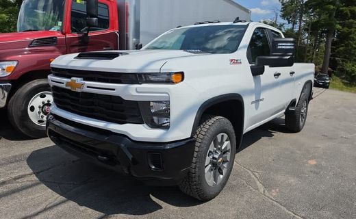 2026 Chevrolet Silverado HD Custom