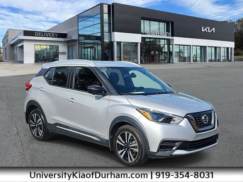 2019 Nissan Kicks — a typically priced live listing