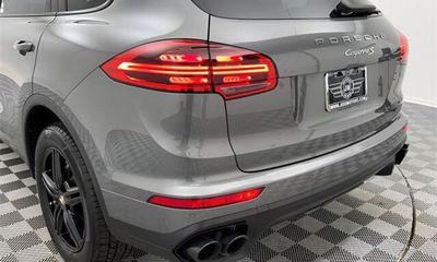 2017 Porsche Cayenne S