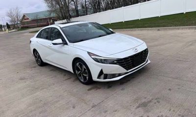 2021 Hyundai Elantra SEL W Premium