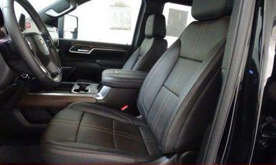 2025 Chevrolet Silverado HD High Country