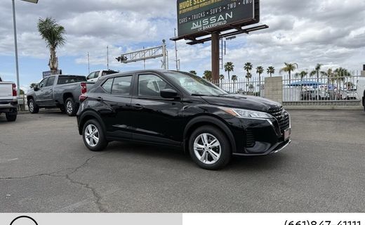 2025 Nissan Kicks Play S