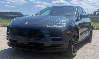 2020 Porsche Macan S