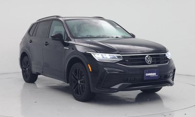2022 Volkswagen Tiguan 4Motion SE R
