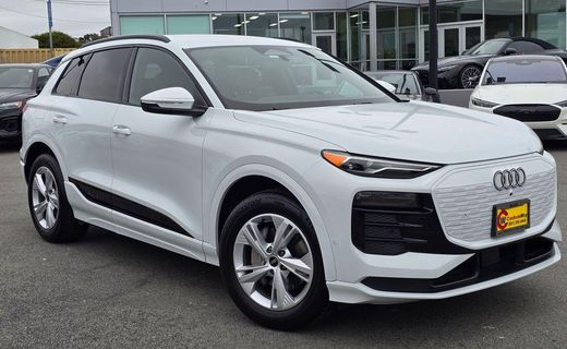 2025 Audi Q6 Premium