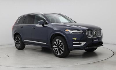 2023 Volvo XC90 Plus Bright