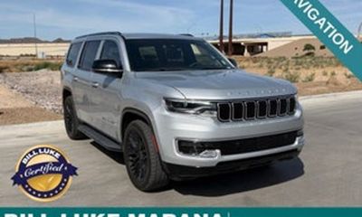 2024 Jeep Wagoneer Base