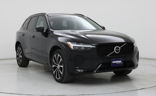 2023 Volvo XC60 Plus Dark