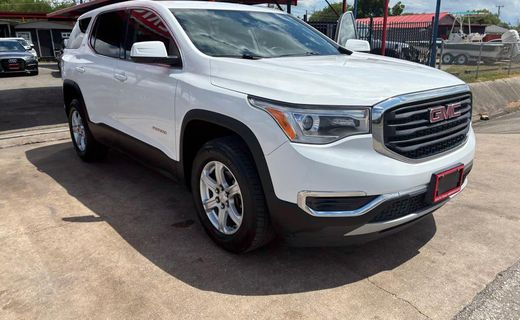 2017 GMC Acadia SLE 1